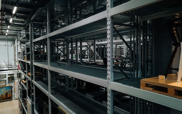 Decking & Accessories — pallet racking, Langer Material Handling