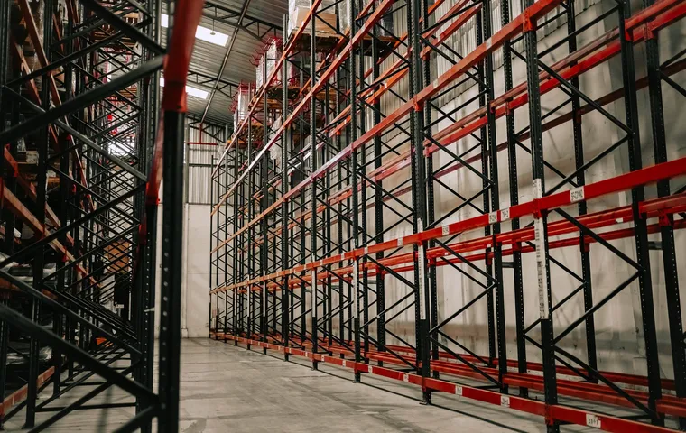 Drive-In / Drive-Thru — pallet racking, Langer Material Handling