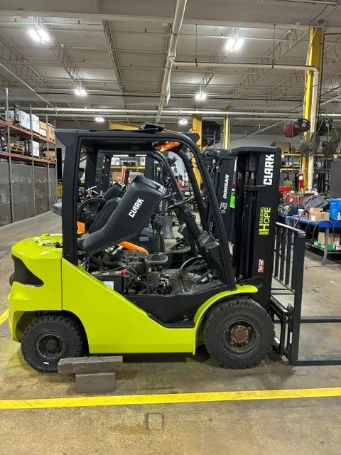 2020 Clark S25D